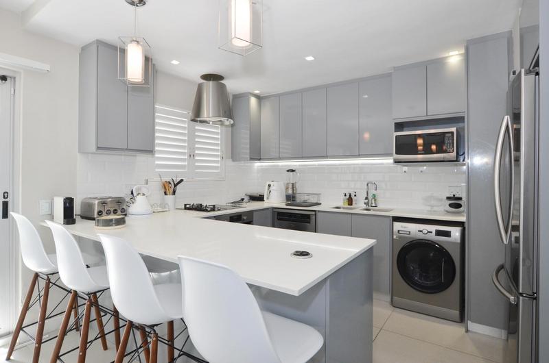 To Let 2 Bedroom Property for Rent in Dolphin Beach Western Cape